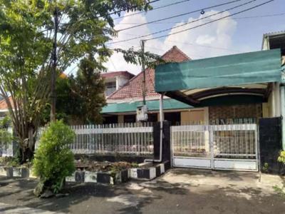 Murah Strategis Dijual Rumah Usaha Jalan Lombok, Gubeng Surabaya