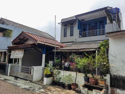Rumah 2 Lantai di Komplek Kejaksaan Kayuringin Dekat GOR Chandrabaga