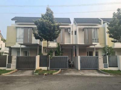 rumah 2 lantai di palem semi, tangerang lt 105 m²