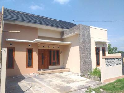 Rumah Baru siap Huni Dijln Godean km 8 7 mnitan ke kampus UMY