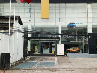 Gedung Showroom Mobil, Jl. Raya Serpong, Kota Tangerang Selatan
