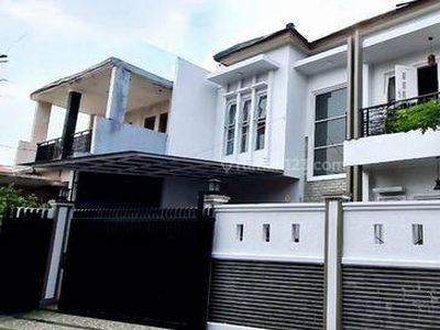 Rumah Bagus 2 Lantai strategis di Duren Sawit Jakarta Timur