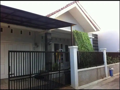 Di jual rumah bagus di villa ilhami karawaci Tangerang