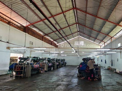 Dijual cepat pabrik masih aktif produksi sarung tenun