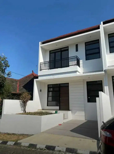 Dijual Rumah Baru Modern Classic Minimalis di Tamansari Bukit Bandung