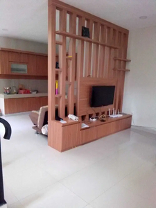 Dijual Rumah siap huni Hook 2 Lantai di Bulevar Hijau Harapan Indah