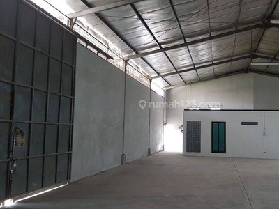 Gudang di Cipamokolan, Soekarno Hatta 400 m² Unfurnished SHM - Sertifikat Hak Milik