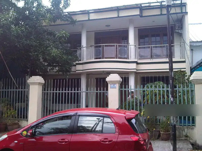 Rumah 200m 2 lt di grogol