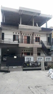 Rumah 3 Lantai plus Kosan roof top Rawamangun