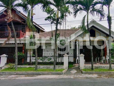 RUMAH COCOK UNTUK CAFE, KANTOR ATAU RUMAH TINGGAL AREA DEKAT KAMPUS UB DAN SOEHAT MALANG