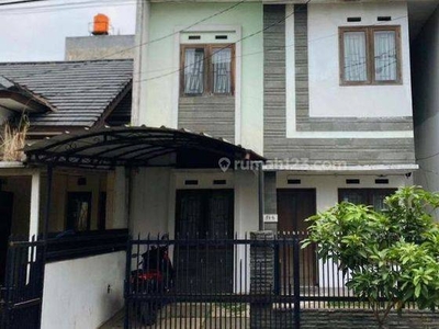 Rumah di Buah Batu Bandung Disewakan Dalam Komplek Terawat Dekat Pintu Tol