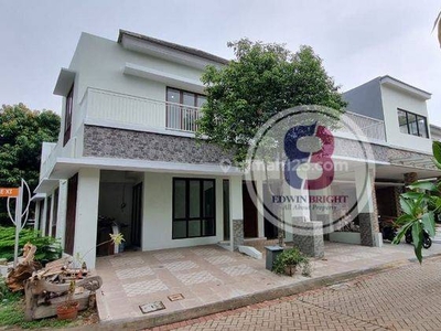 Rumah Dijual di Discovery Fiore Bintaro Jaya Hoek Siap Huni