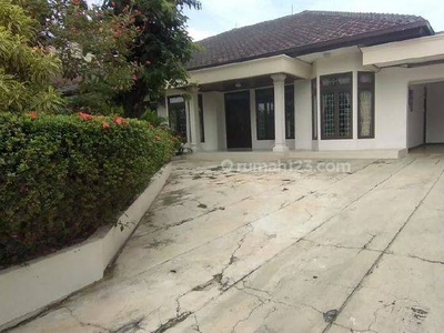 Rumah Mewah Disewakan di Kemang Selatan, Jakarta Selatan