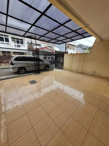 Rumah renov 2lt di Janur Asri - Kelapa Gading Jakarta Utara