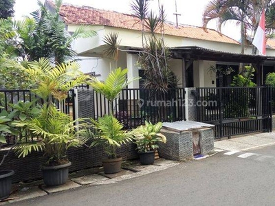 Rumah SHM Lokasi Strategis Akses Mudah di Kemanggisan Ilir, Palmerah, Jakarta Barat