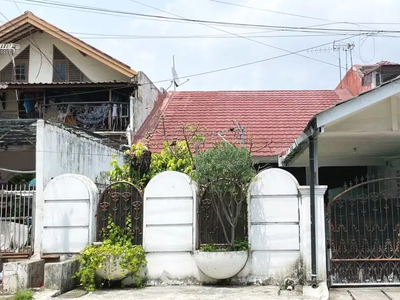 Rumah siap huni luas 205m2 type 4KT di Pulogebang Permai Cakung