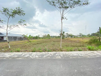 Tanah Pekarangan prospektif untuk di bangun perumahan di Jalan Palagan