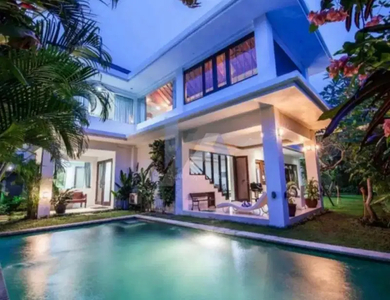 Villa Batu Bolong Canggu Bali