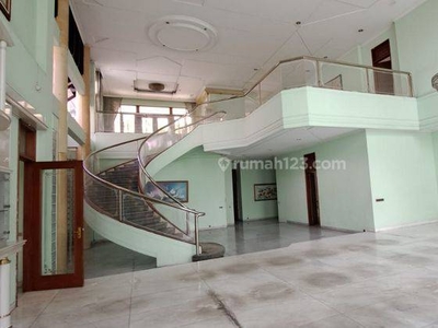 Disewakan Rumah Pusat Kota di Sayap Dago Dan Riau Bandung