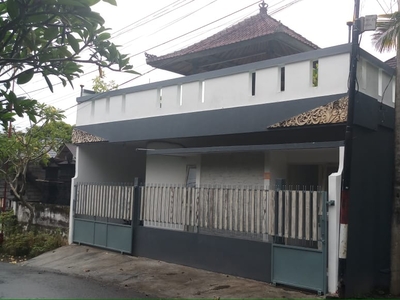 Jual Komersial Guest House Dan Rumah Style Modern Minimalis Di Jimbaran, 9 Kmr Tdr
