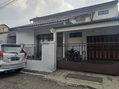 Rumah 1,5 lantai siap huni Kopo permai 2 Blok 13 B ,lokasi aman nyaman dan bebas banjir, recommended buat tempat tinggal dekat dengan Griya Yogya, kompleks banyak diminati di Bandung Selatan, janji Survei 1 hari sebelum nya