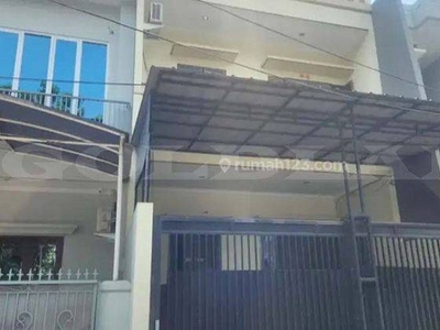 Rumah 3 Lantai Disewakan Sunter