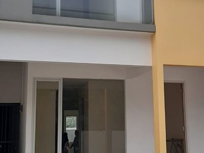 Dijual Rumah Baru, Minimalis, Dlm Cluster, Keamanan 24Jam di Sekt