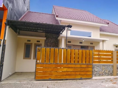 Rumah Cantik Minimalis Siap Huni Di Jl. Saxophone Dekat Sukarno Hatta, UB,Poltek