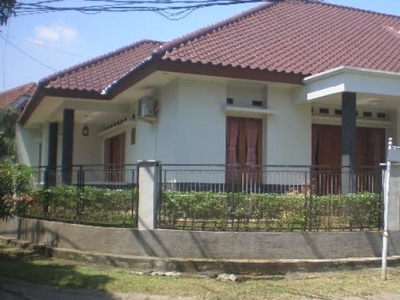 Dijual Rumah Cantik siap Huni di Nusa Loka BSD