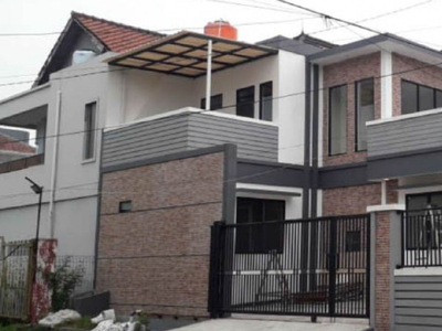 Dijual Rumah Hoek 2 Lantai Jl Palem Hijau Harapan Indah, Luas 12,