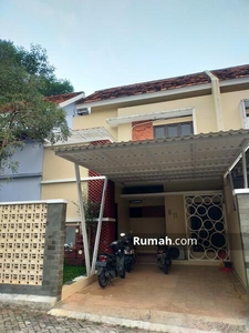Rumah Siap Huni 2 lantai Dekat Pintu Tol Cibubur Dan Cisalak