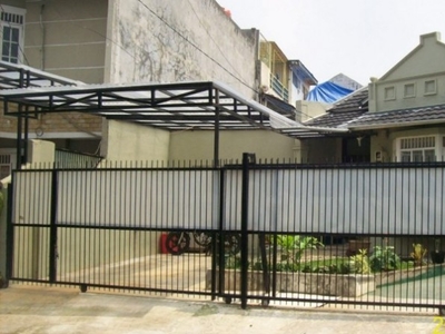 Dijual Rumah siap huni,nyaman di Mandar Daerah Bintaro Jaya Sekto