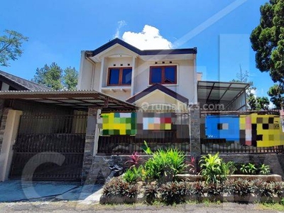 Rumah Terawat Siap Hun Di Setraduta, Bandung