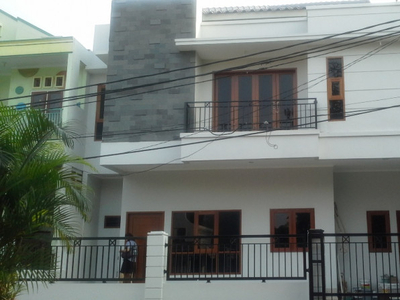 Dijual Rumah Tinggal Di Jl. Pendet BCS, Luas 10,80x15m2