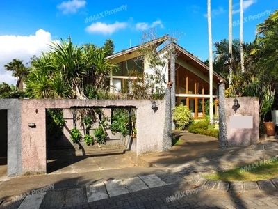 Villa 3Lantai Furnished Siap Huni Di Klub Bunga BATU, Cocok Untuk Hunian+Invest