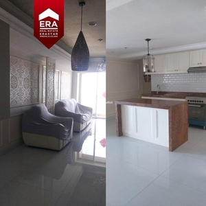 Dijual Apartemen Luas 143m2 Spacious Living Room Sherwood Residence Kelapa Gading - Jakarta Utara