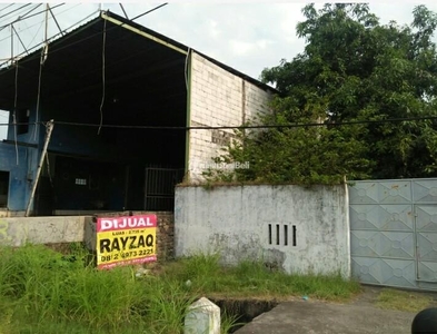 Dijual Gudang 2 Lantai LT/LB 2735/4000, SHM Di Tepi Jalan Raya Kraton - Pasuruan, Jatim