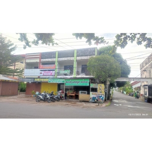 Dijual Ruko Bekas Luas Tanah 9,2x30m di Jalan Sepakat 2 Untan - Pontianak