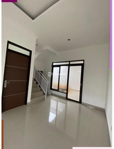 Dijual Rumah 2 Lantai LT106 LB80 3KT 2KM Siap Huni Harga Terjangkau - Bandung Jawa Barat