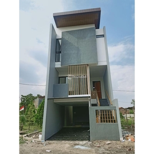 Dijual Rumah 3 Lantai Tipe 110/65 3KT 2KM Lokasi Startegis - Bandung Jawa Barat