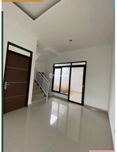 Dijual Rumah Baru LT106 LB80 2 Lantai 3KT 2KM Lokasi Strategis - Bandung Kota