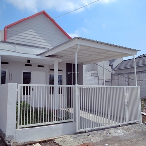 Dijual Rumah Modern Siap Huni Tipe 45/77 Strategis - Kota Malang