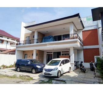 Dijual Rumah Siap Huni LT336 LB450 2 Lantai 4KT 4KM Lokasi Strategis - Bandung Kota