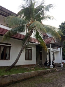 Disewakan Rumah 2 Lantai 11 Kamar 4 KM di Purilaras 1 Daerah Cirendeu Ciputat - Tangerang Selatan Banten