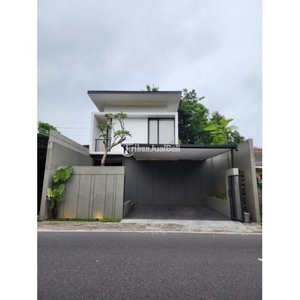 Jual Rumah Baru Mewah Dijual Dekat Kampus UII Jl Kaliurang Km 12 Full Furnished Tinggal Masuk - Sleman