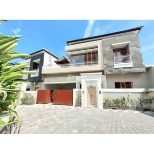 Jual Rumah Baru Minimalis Luas 150m2 4KT 4KM Denpasar Timur Wr Supratman - Denpasar Bali