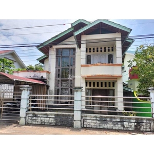 Jual Rumah Besar 2 Lantai Bekas Murah Luas 9x15 meter Lokasi Serdam - Kubu Raya Kalimantan Barat