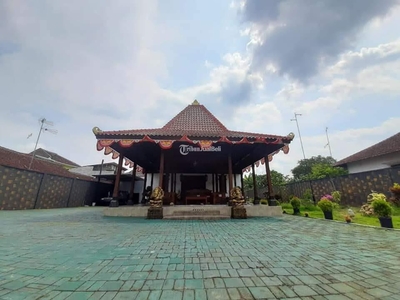 Jual Rumah Estetik Bekas Isi 10KT 8KM Garasi Luas Murah di Singosari - Malang