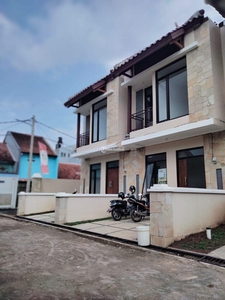Jual Rumah Mewah Minimalis 2LT Baru Tipe 50/45 Limited di Cisaranten Arcamanik Dibawah 1M - Bandung Kota