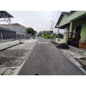 Jual Tanah Luas 150 m2 Murah Tepi Jalan Desa Kartasura Solo dekat Mall Luwes - Solo Jawa Tengah